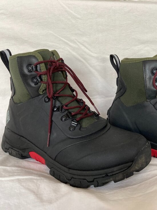 MUCK fully waterproof boots, men\'s size 10 main image 6